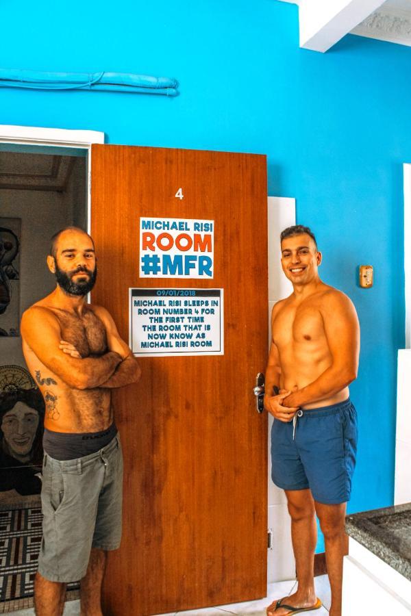 Hostal Books *