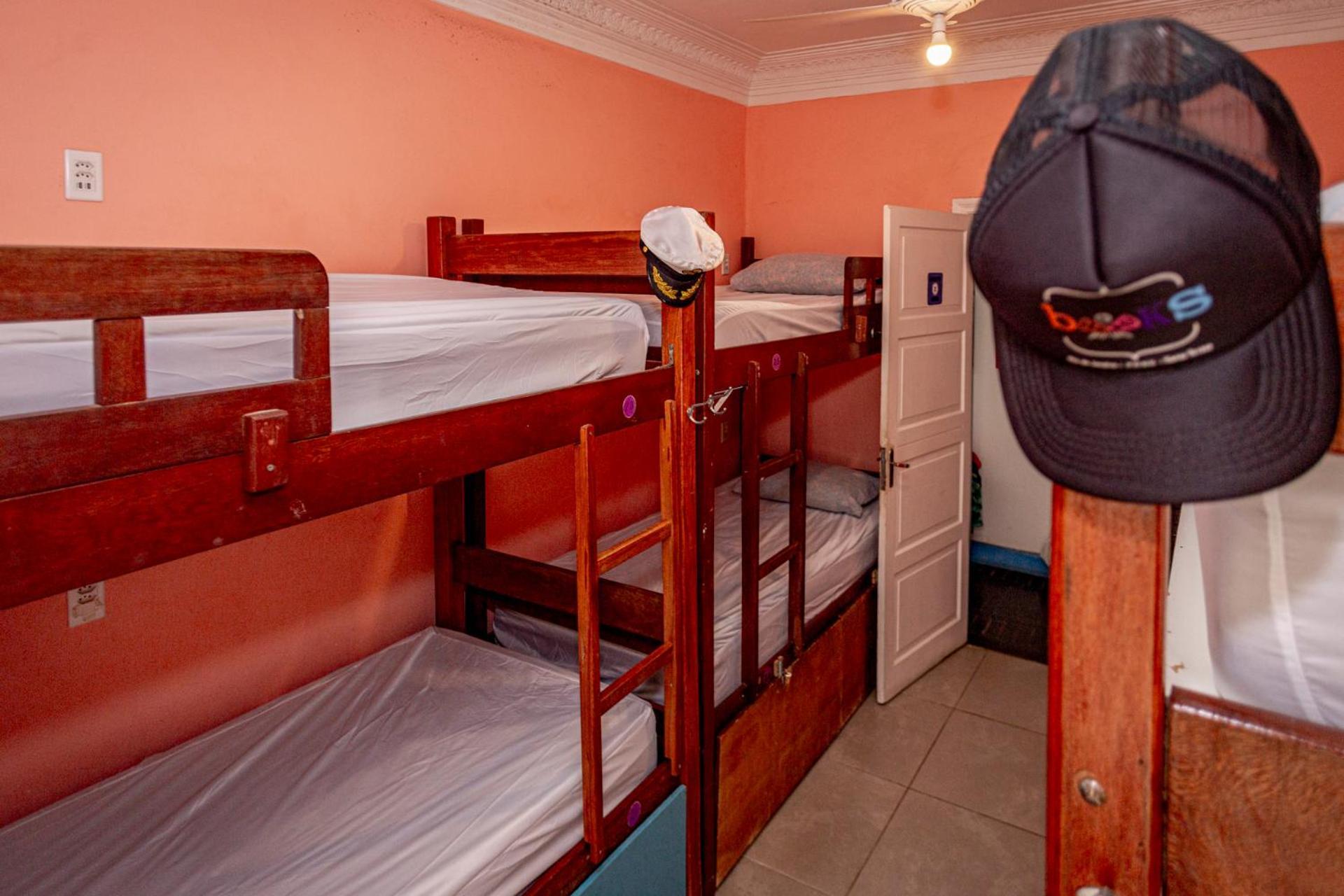 Books Hostal *