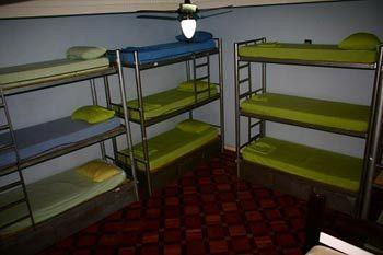 Hostal Books *