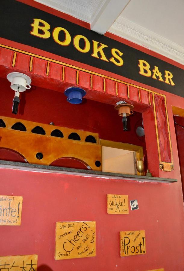 Books Hostal